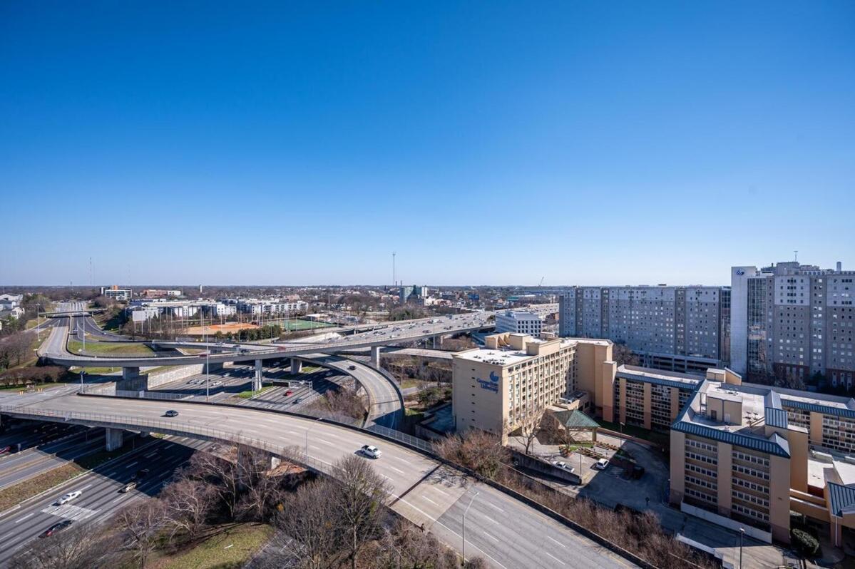 Heart Downtown! City View Onsite Parking! King Bed Lm807 Atlanta Exteriér fotografie